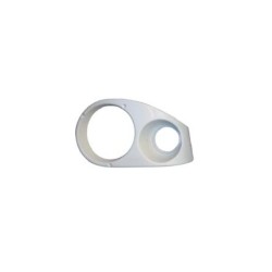 SCHEINWERFERUMRANDUNG...